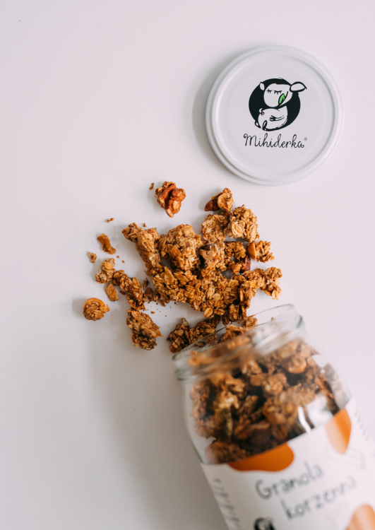 granola korzenna rozsypana.png